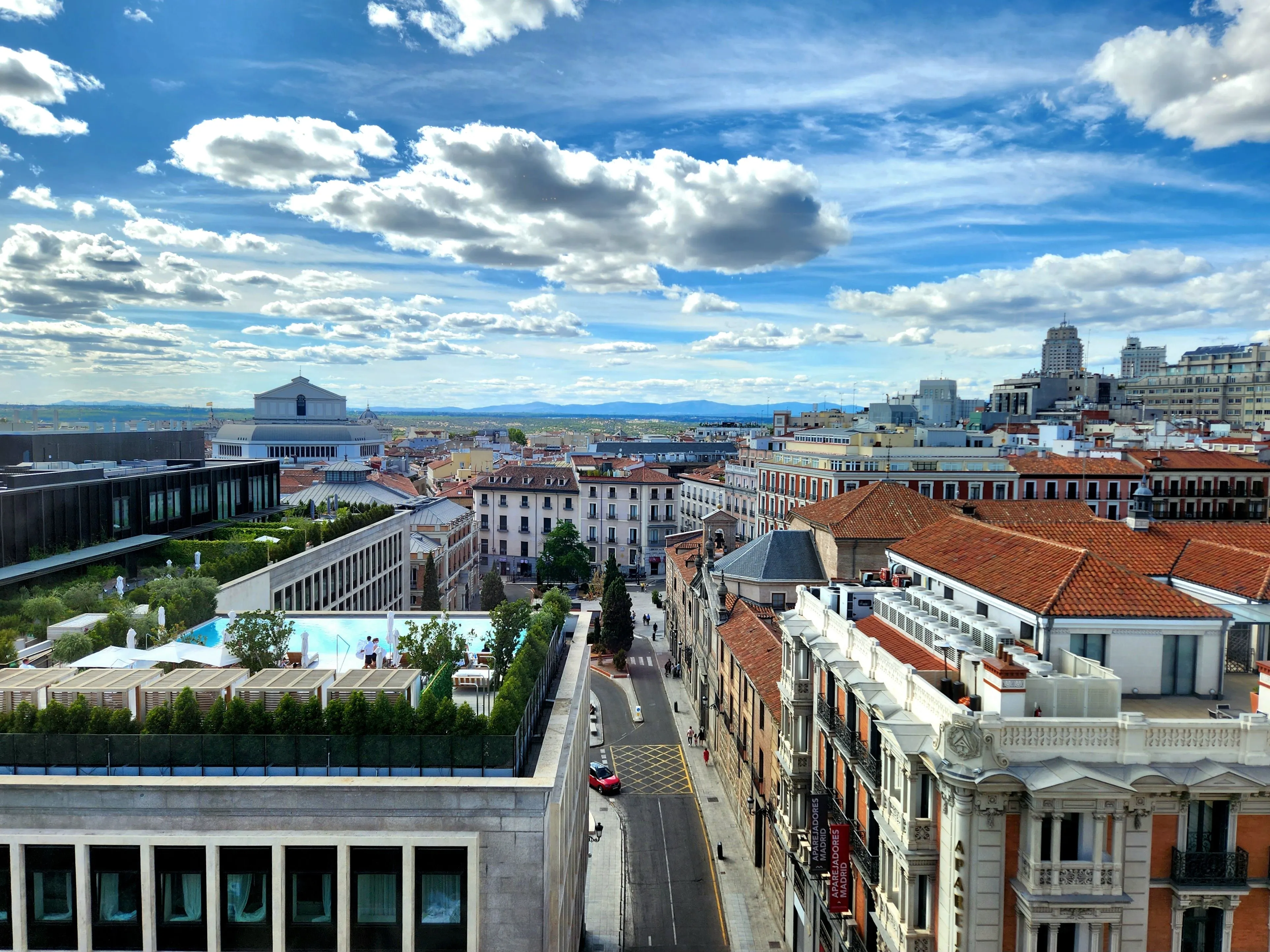 Tejados y terraza en Madrid